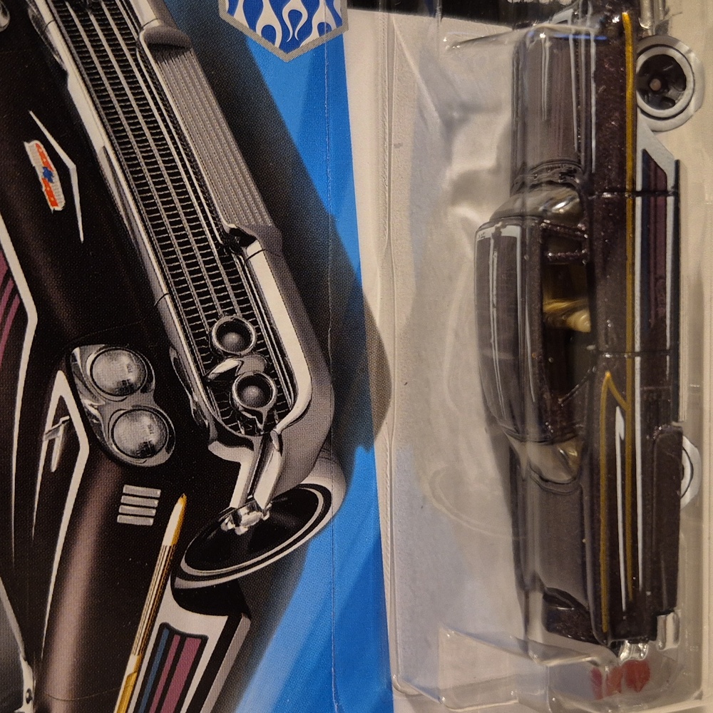 D5 Hot Wheels 58 Chevy impala plus shipping protector